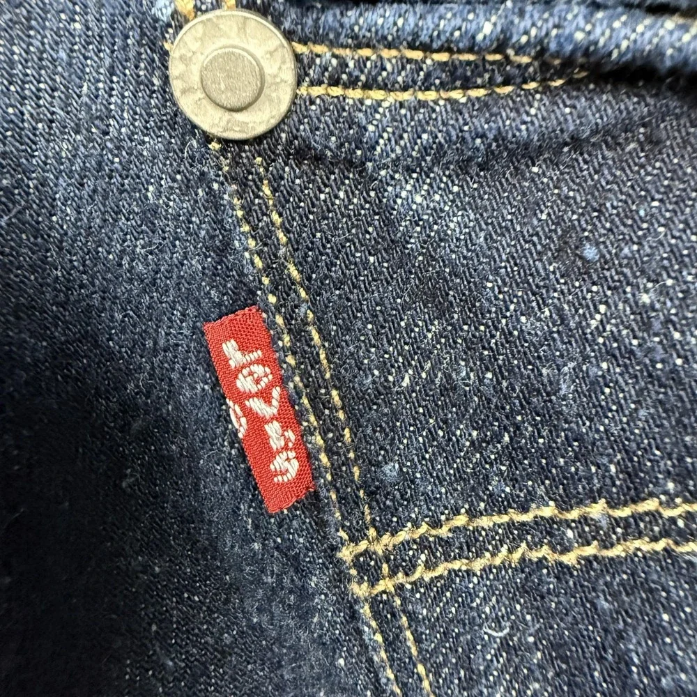 Vintage Levi's Engineered Twisted 501 Denim Jeans Buckle Back 90s 30x34